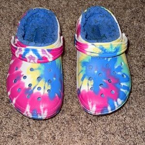 Lined crocs size 11